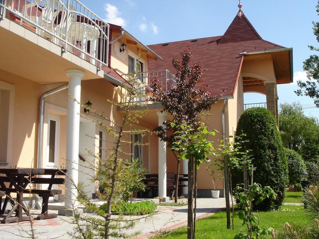 Villa Mónika Keszthely Exterior foto
